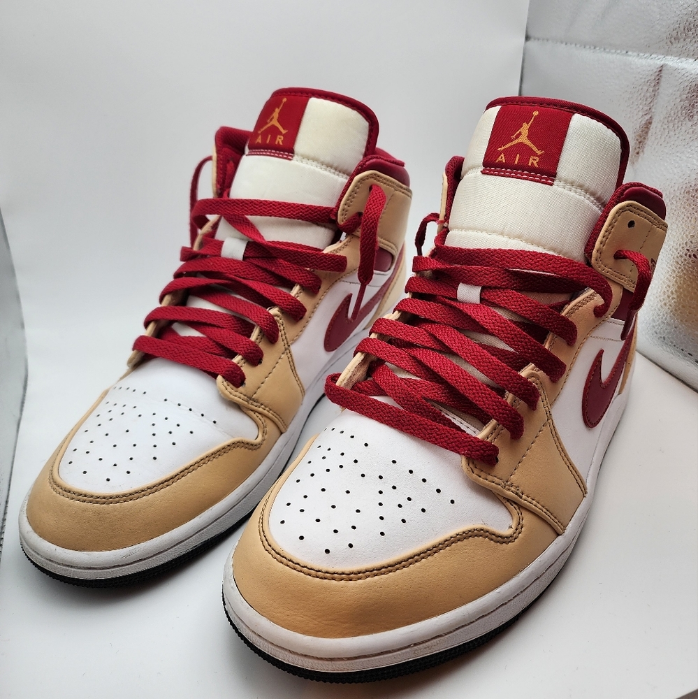 Jordan 1s Mid Curry men size 10